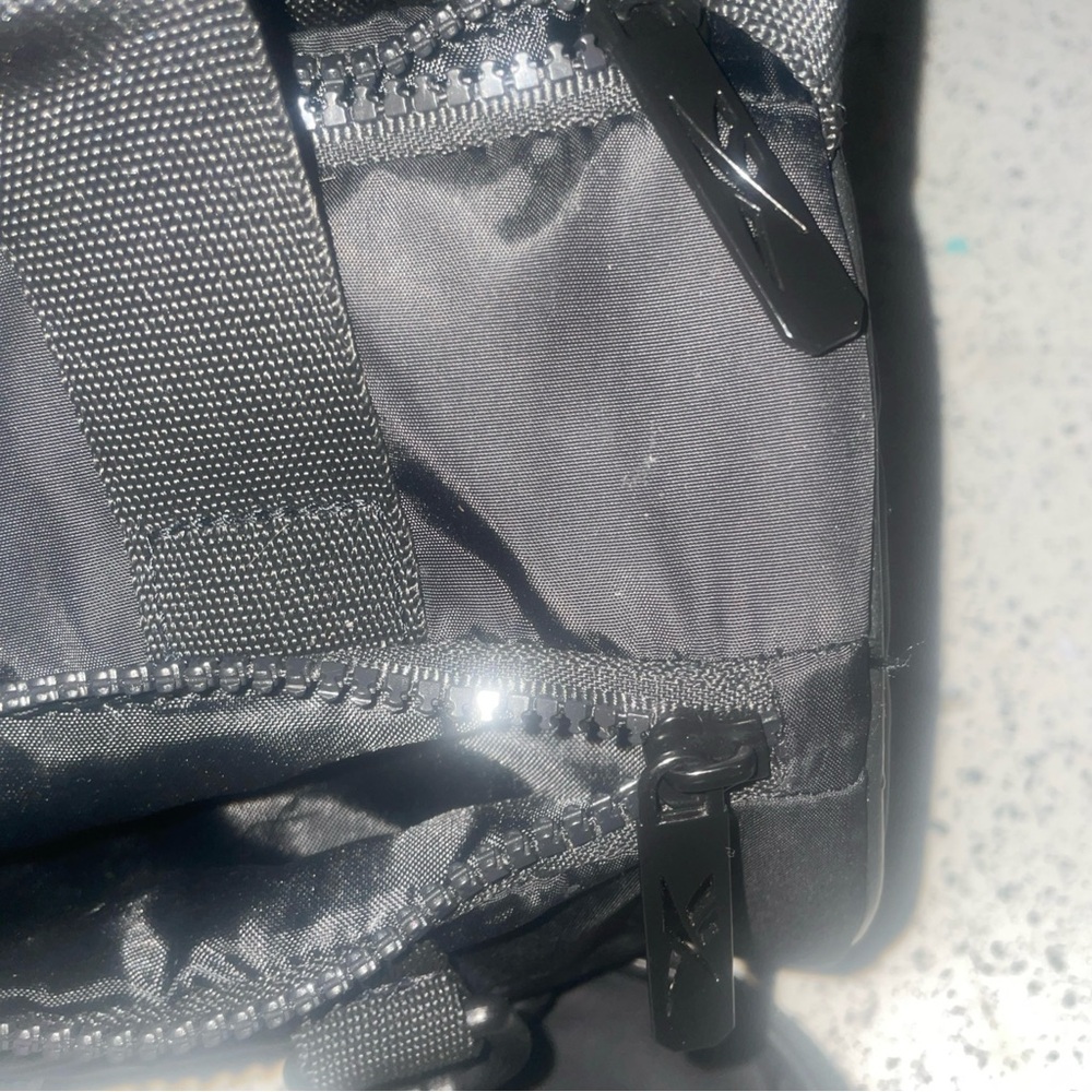 Stylish Reebok gym bag - Picture 14 of 16